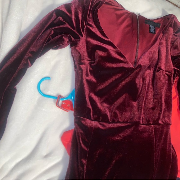 La Femme en noir Micheline Pitt Marilyn gown EUC - Picture 5 of 5